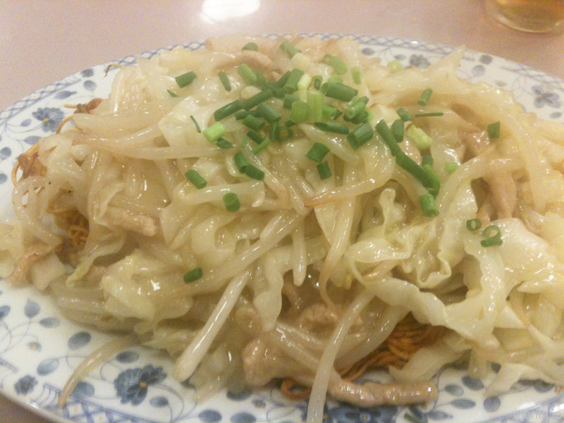 上海両面黄 (上海両面焼きあんかけそば) @萬来亭.横浜中華街
