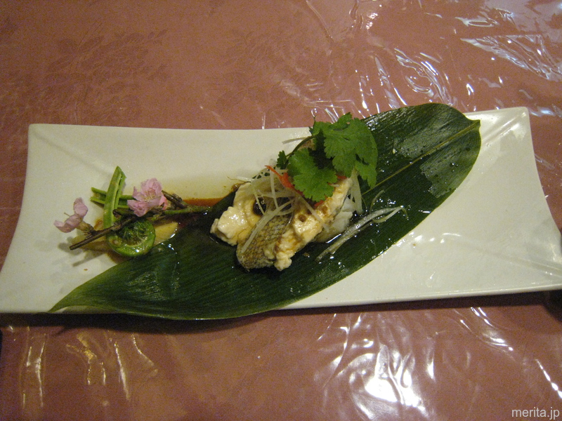 咸魚蒸銀鱈 (日光生湯葉と銀鱈の重ねくさや蒸し) @獅門酒楼.横浜中華街