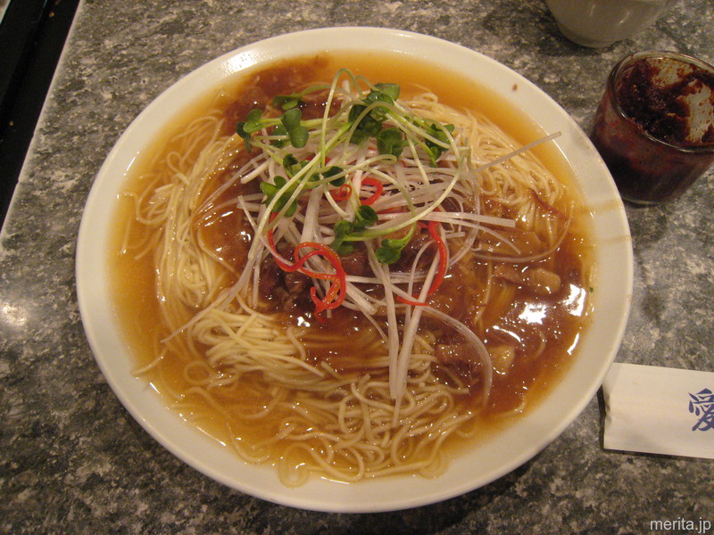 牛腩撈麺 (香港式牛バラ和え麺) @愛群.横浜中華街